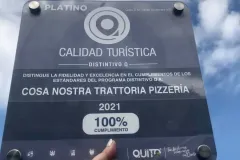 Pizzeria-Cosa-Nostra-Ecuador-Quito-Certificado-Distintivo-Q-6