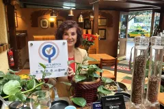 Pizzeria-Cosa-Nostra-Ecuador-Quito-Certificado-Distintivo-Q-8